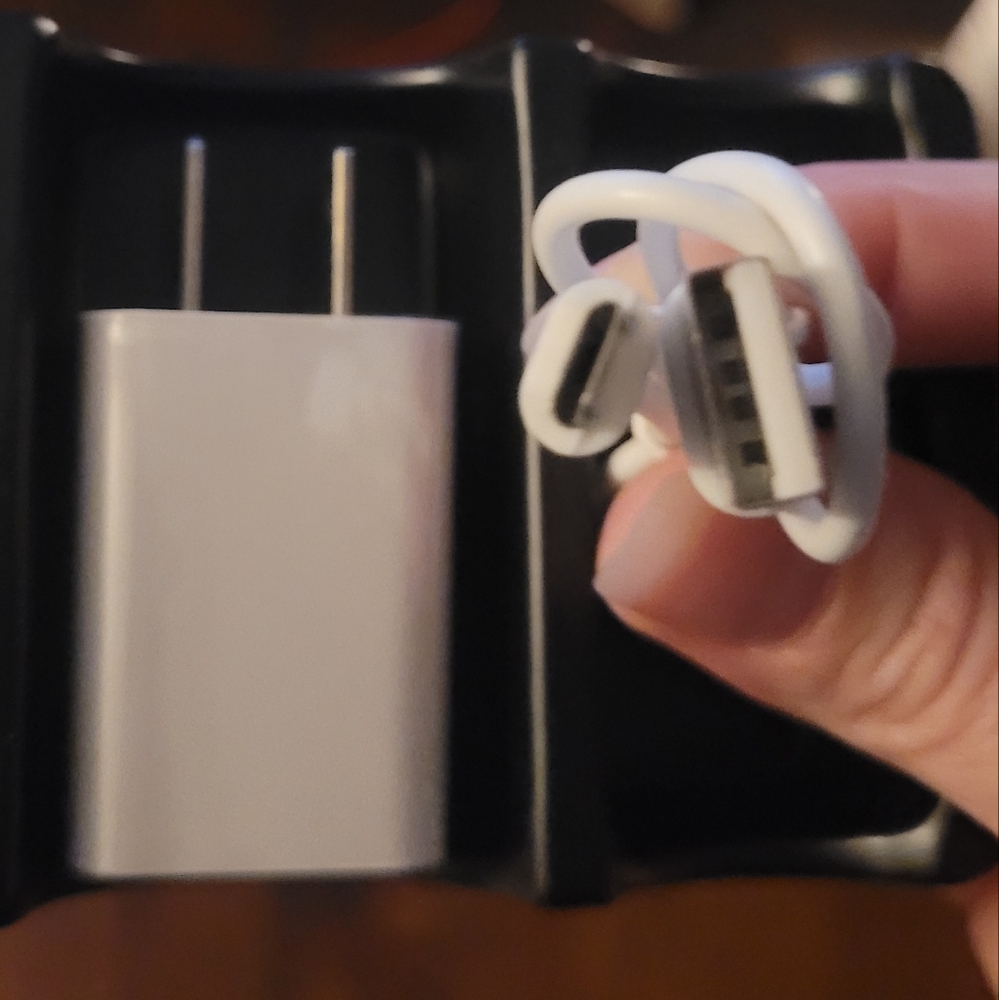 NEW OLD SCHOOL Charging Base With Cable (Pre-USB-C) Micro Base Cable 1ft White